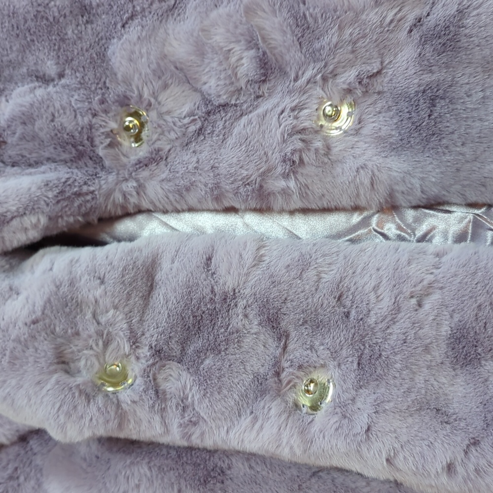 Kensie, Lilac /Lavender,Faux Fur Jacket. Medium - Picture 8 of 13